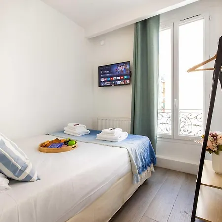Cosy Bedroom - Tour Eiffel Champs De Mars 6a بيت للعطل باريس